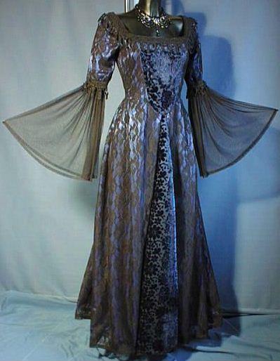 Robe gothic noire